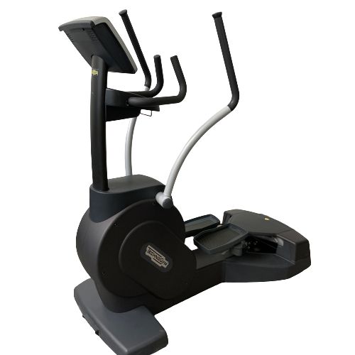 Technogym 500 Crossover Black Edition használt kondigép